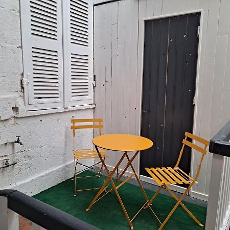 Studio Cosy Meuble, Terrasse Et Patio Pour Velo Rochefort (Charente-Maritime) Exterior foto