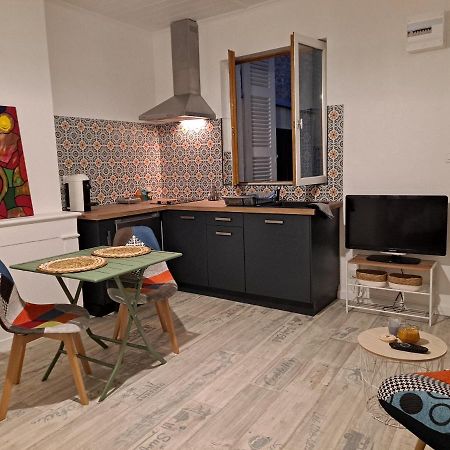 Studio Cosy Meuble, Terrasse Et Patio Pour Velo Rochefort (Charente-Maritime) Exterior foto